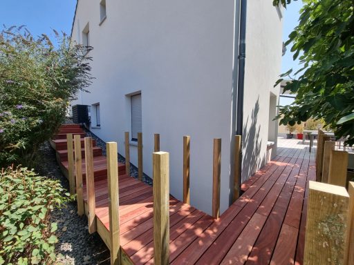 escalier extérieure bois exotique Padouk